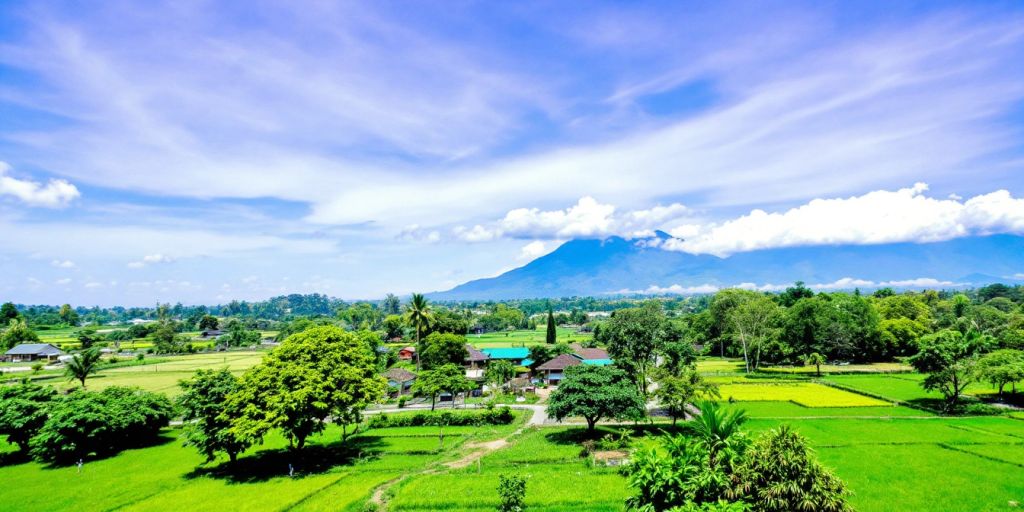 Pemandangan alam dan budaya Sumatera Selatan yang indah.